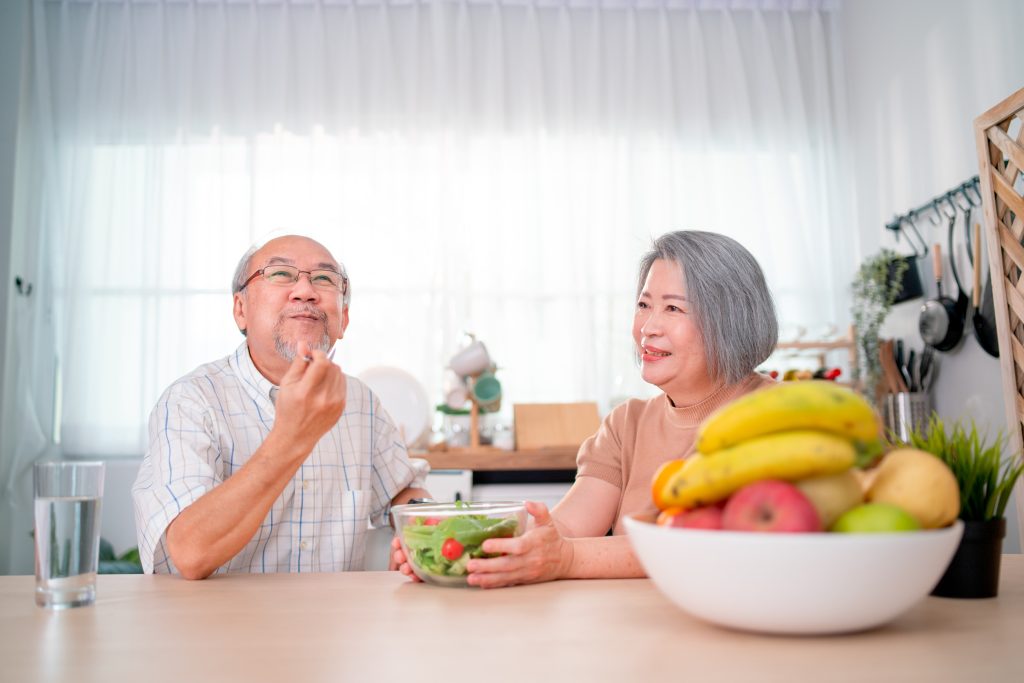 太甜不能吃?揭開「糖尿病水果禁忌」真相!這 3 種水果才是隱形血糖殺手