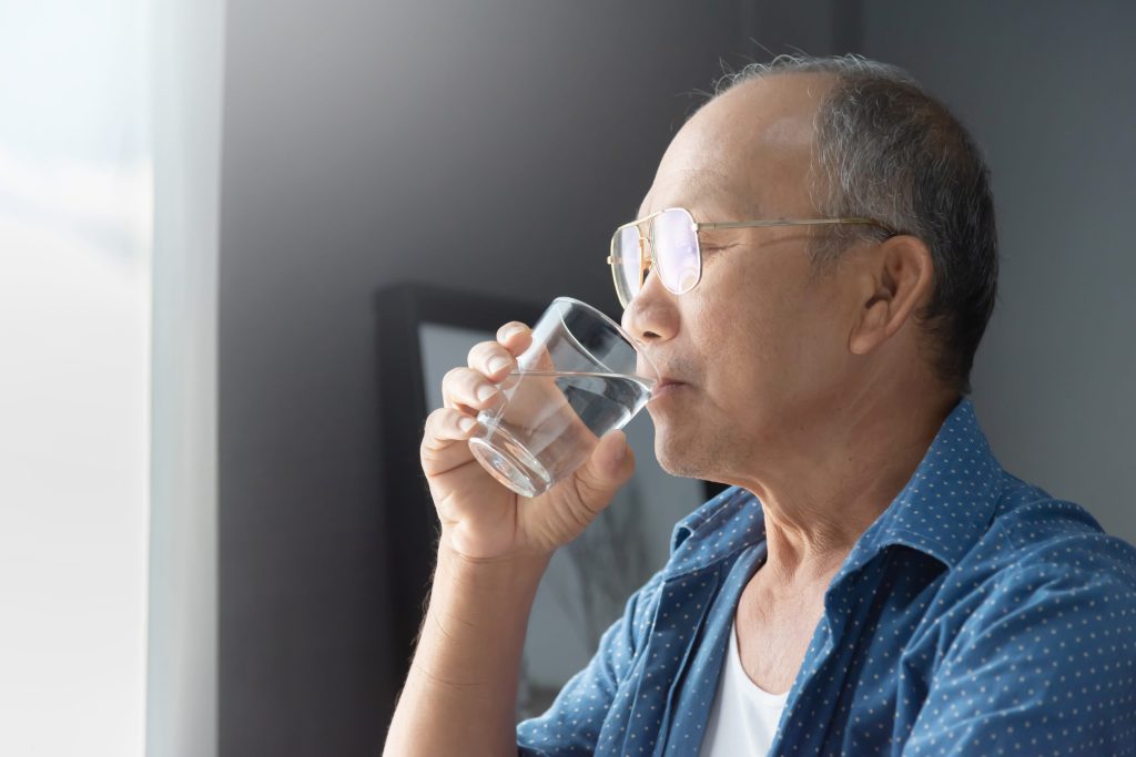 喝水就想尿？膀胱無力吃什麼？推薦 5 大「改善頻尿食物」